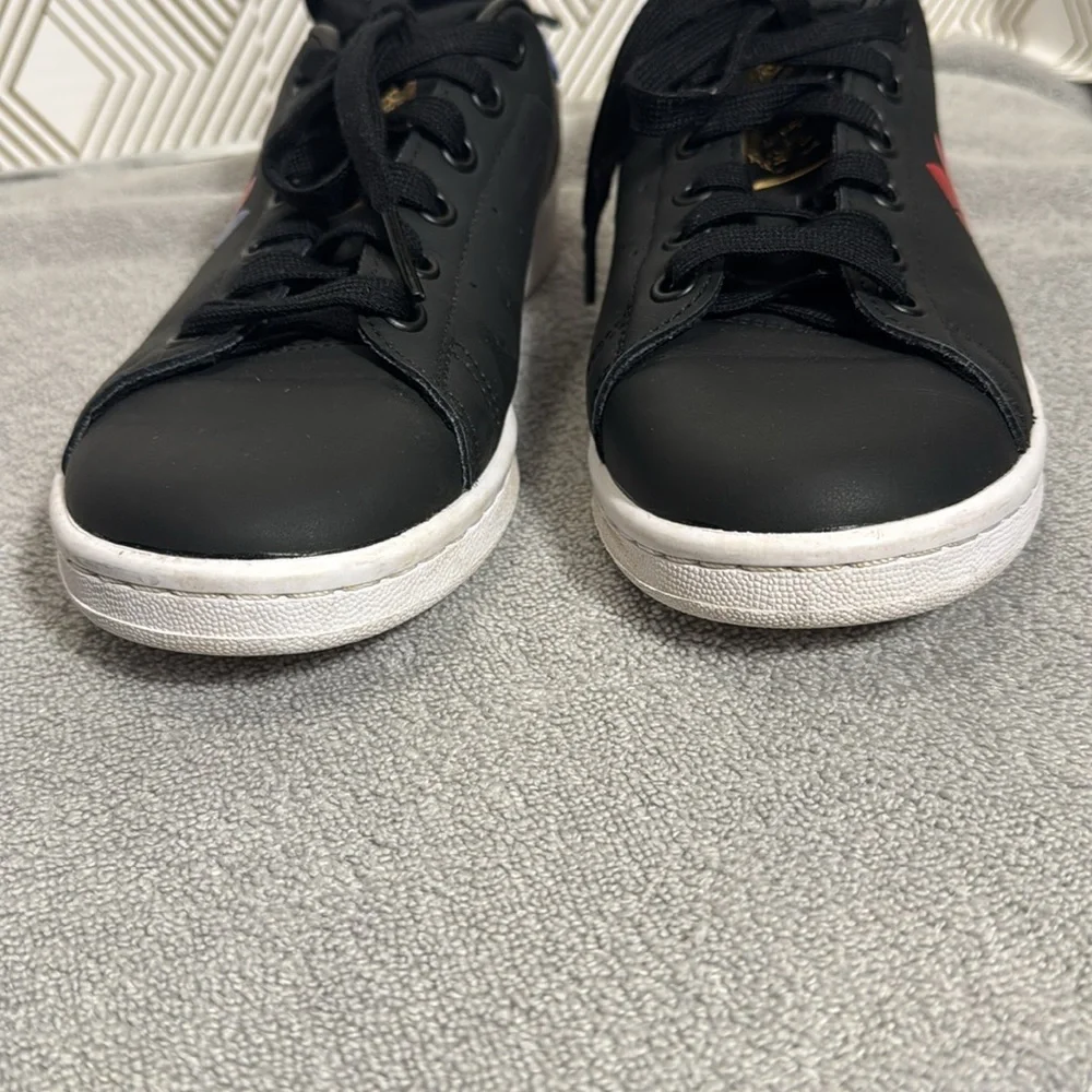 Adidas Sneakers black‎ Stan Smith Adidas Shoes women’s size 6 Multicolor Logo